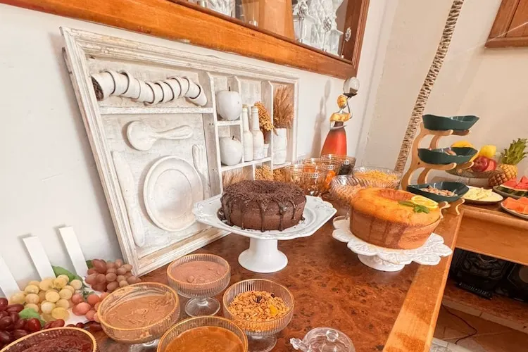 Café da manhã e refeições em Pousada Vila Natal - Art Gallery (Campos do Jordão)