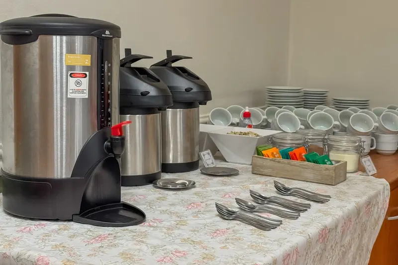 Café da manhã e refeições em Pousada Vilage Inn Campos do Jordão (Campos do Jordão)