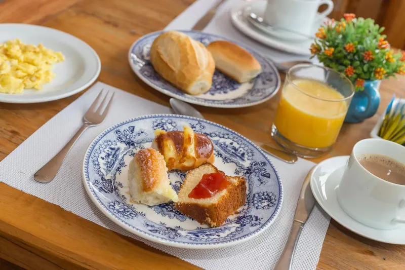 Café da manhã e refeições em Pousada Villa Hegus (Campos do Jordão)