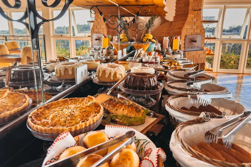 Café da manhã e refeições em Pousada Ville Le Mont (Campos do Jordão)