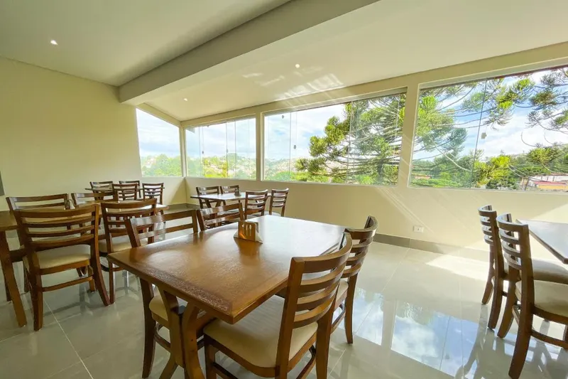 Café da manhã e refeições em Pousadinha Campos (Campos do Jordão)