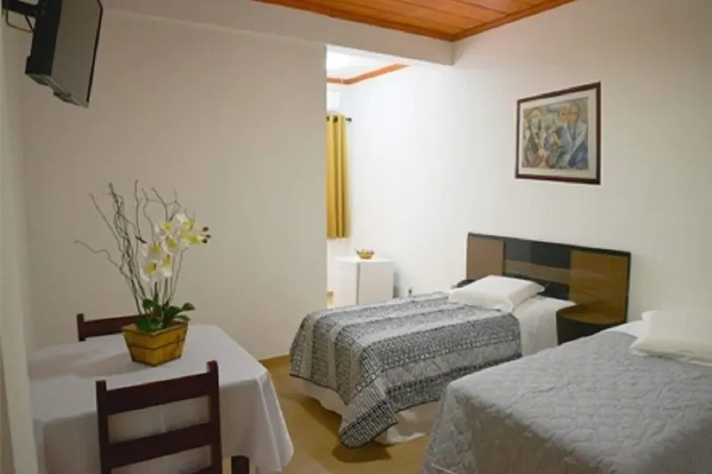 Quarto em Rohedama Hotel (Guaratinguetá)