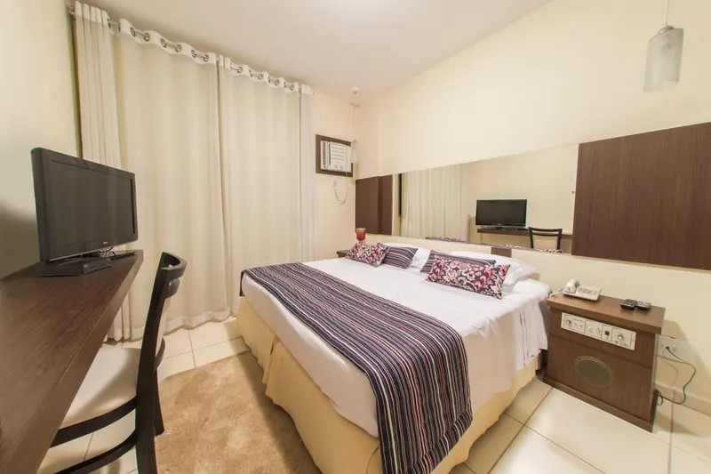 Quarto em San Michel Palace Hotel (Taubaté)