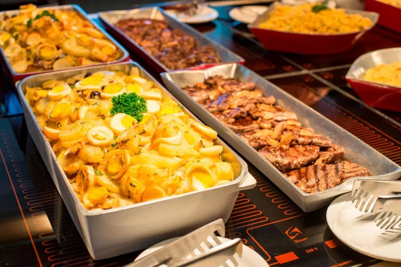 Café da manhã e refeições em San Michel Palace Hotel (Taubaté)