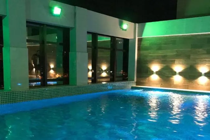 Santuário Palace Hotel: piscina, em Aparecida
