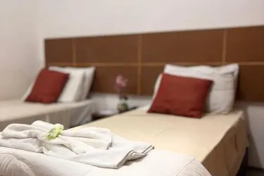 Quarto em Six's Hotel (Jacareí)