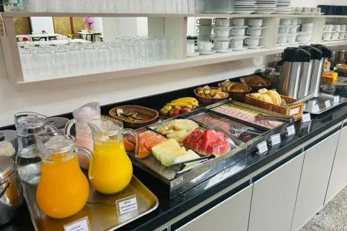 Café da manhã e refeições em Six's Hotel (Jacareí)