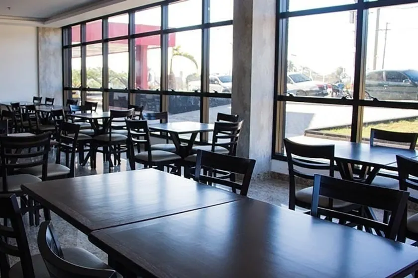 Café da manhã e refeições em Summit Suítes Hotel Caçapava (Caçapava)