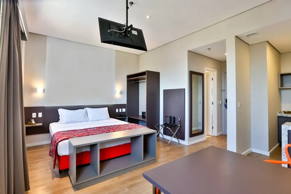 Quarto em Summit Suítes Hotel Pindamonhangaba (Pindamonhangaba)