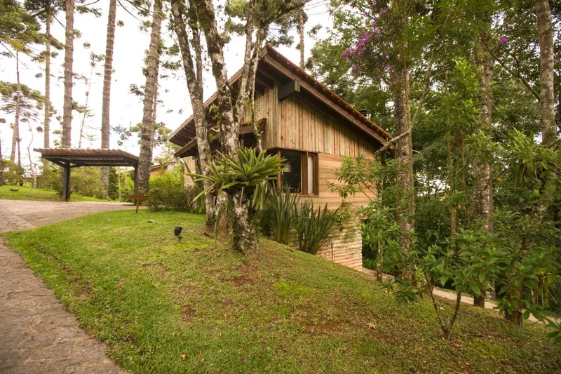 Toriba: fachada, em Campos do Jordão