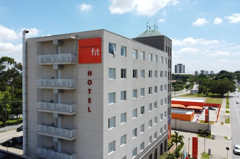 Transamerica Fit Jacareí: fachada, em Jacareí
