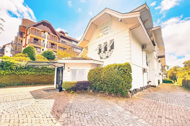 VELINN Pousada Chateau do Luar Prime: fachada, em Campos do Jordão