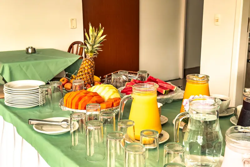 Café da manhã e refeições em VELINN Pousada Chateau do Luar Prime (Campos do Jordão)