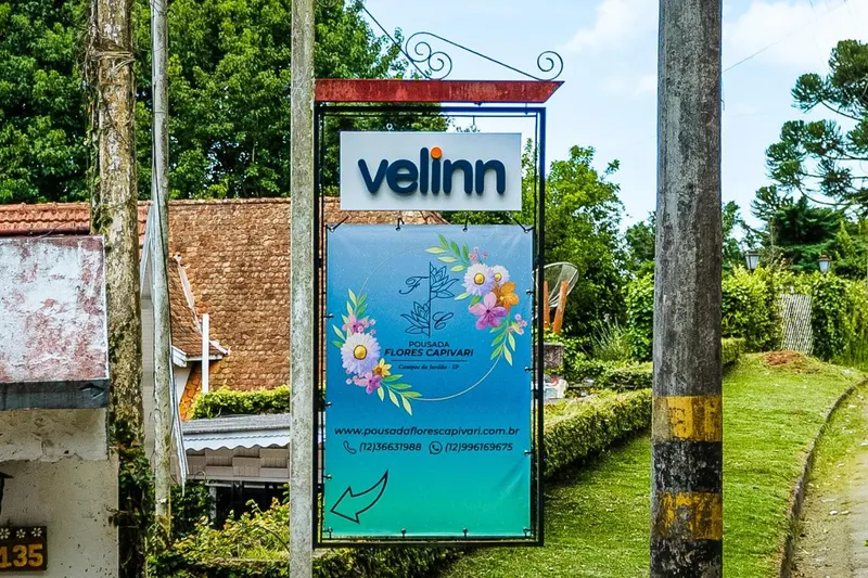 Velinn Pousada Flores do Capivari: área externa, em Campos do Jordão