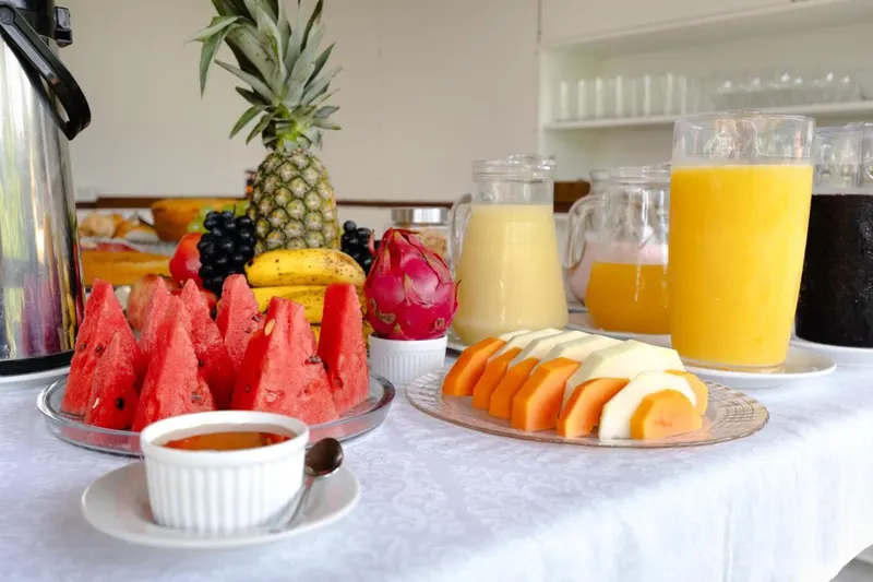 Café da manhã e refeições em Velinn Pousada Flores do Capivari (Campos do Jordão)