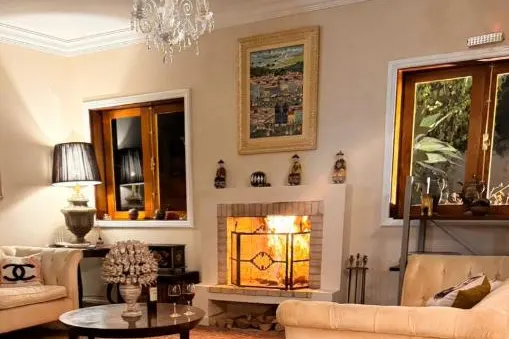 Villa Montserrat: área comum, em Campos do Jordão