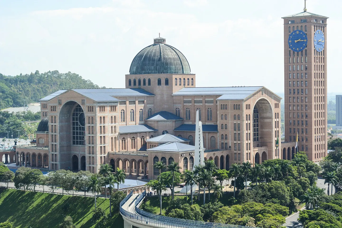 Basílica do Santuário Nacional de Nossa Senhora Aparecida