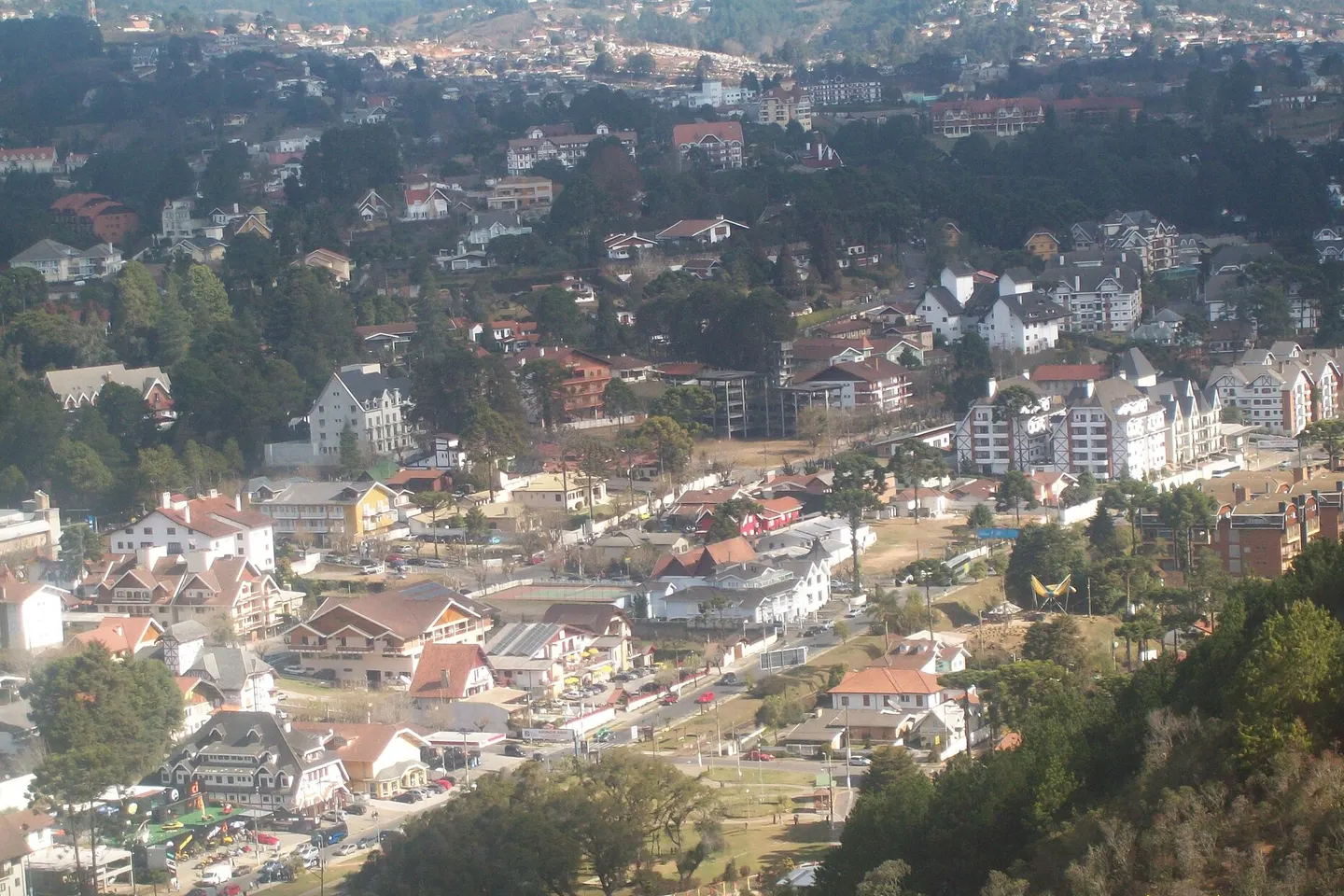Região de Capivari vista do Morro do Elefante, Campos do Jordão